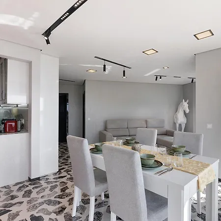 Camoes Vista Mar 10 D, Com Piscina Appartement