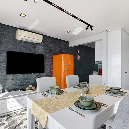 Camoes Vista Mar 10 D, Com Piscina Appartement